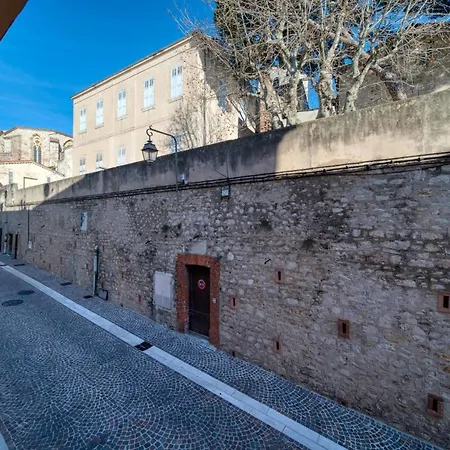Ref 1490 - Le Suquet - For Rent * Cannes