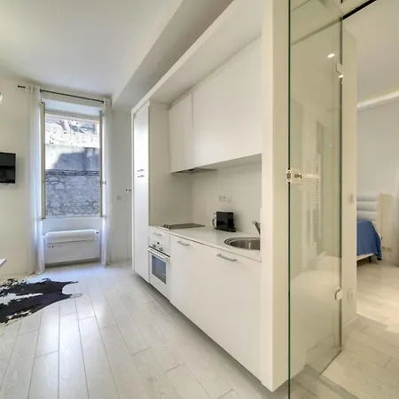 Ref 1490 - Le Suquet - For Rent * Cannes