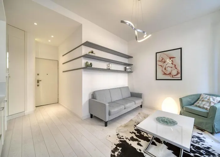 Ref 1490 - Le Suquet - For Rent * Cannes