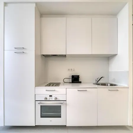 Ref 1490 - Le Suquet - For Rent Канны